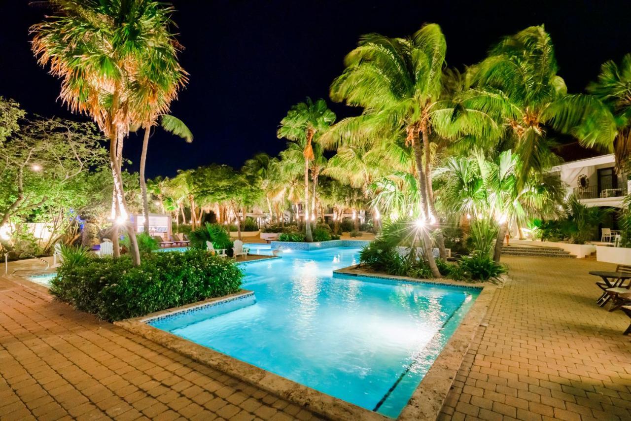Floris Suite Hotel - Spa & Beach Club - Adults Only Piscadera Bay Екстер'єр фото